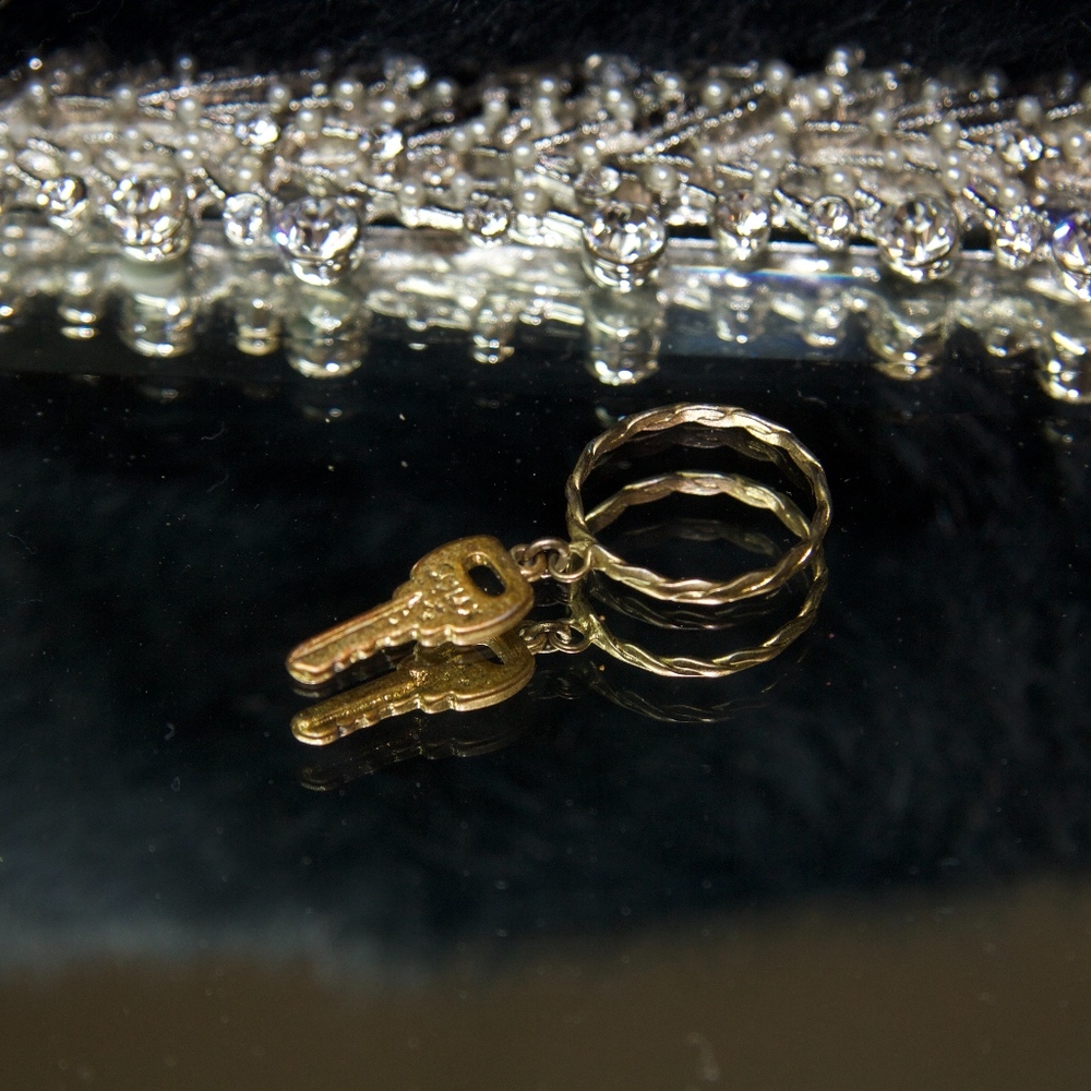 My Vintage Gold Dipped Key Ring - image 5